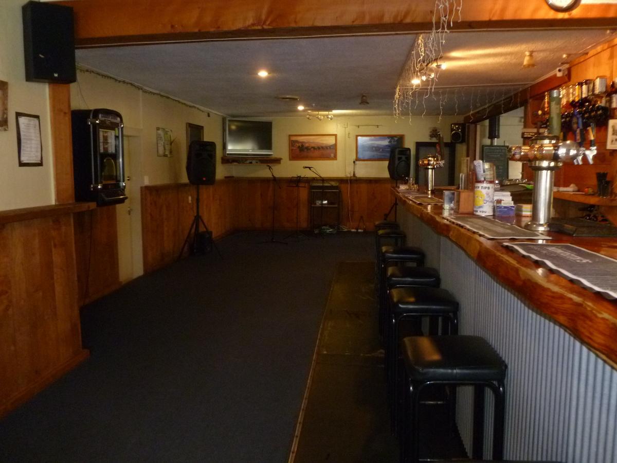 Kaniere Hotel Hokitika Exterior photo